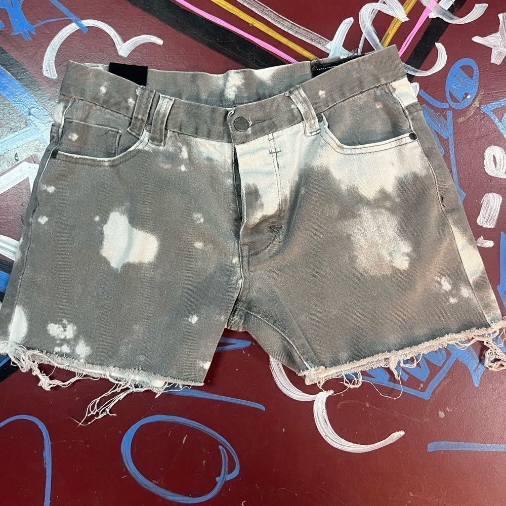 Insight Acid Wash shorts